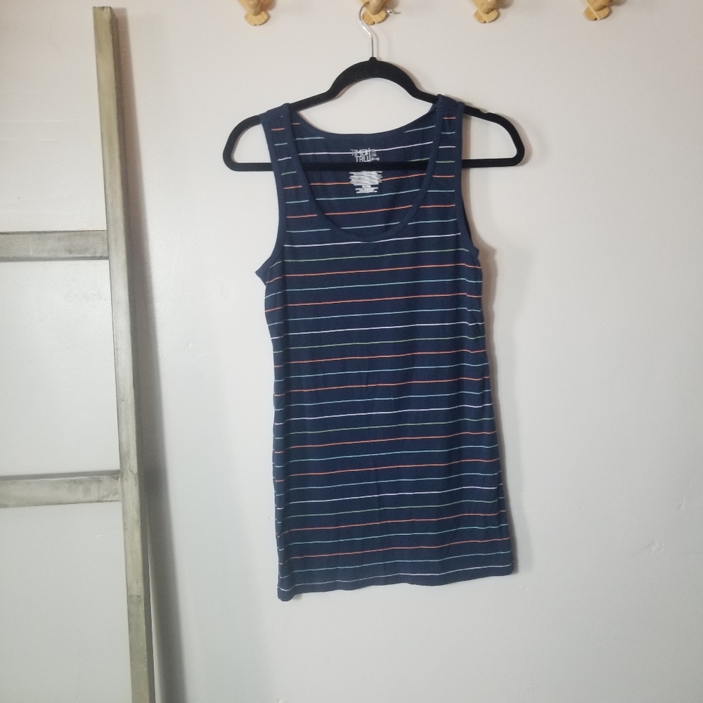 LIKE NEW TIME AND TRU WOMEN'S TANK SIZE XL